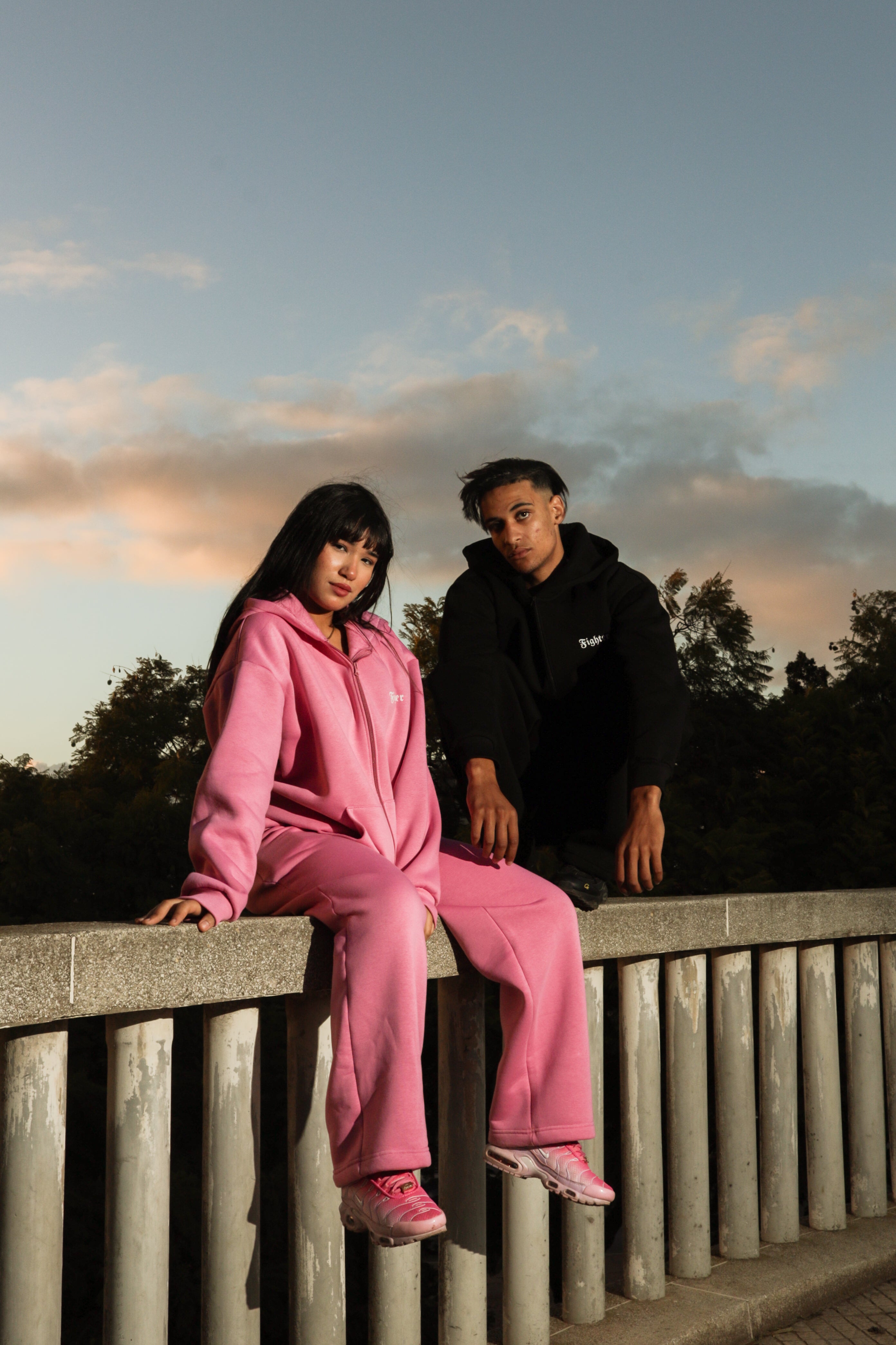 ENSEMBLE FIGHTER  ( PINK & BLACK )